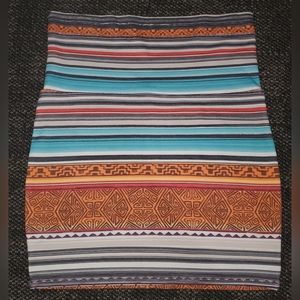 Patterned pencil mini skirt